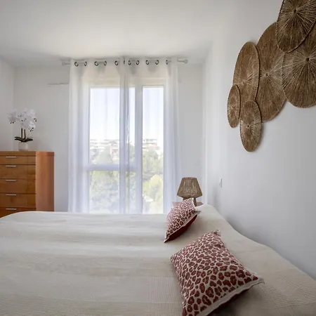 Seaside View-1 By Interhome サン・ローラン・デュ・ヴァール