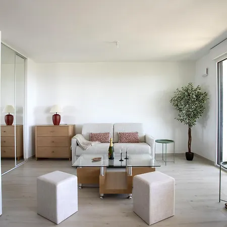 Seaside View-1 By Interhome