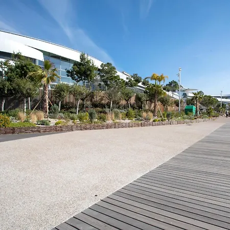 Seaside View-1 By Interhome