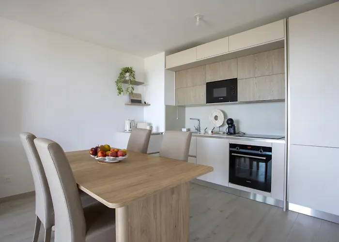 Seaside View-1 By Interhome Apartamento